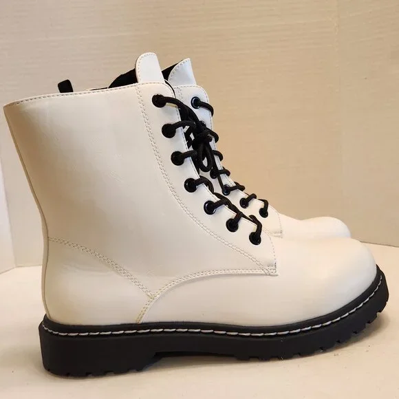 Torrid Size 10 "Stevie" White Chunky Combat Boot Black Sole & Black Laces NIB - Picture 6 of 14